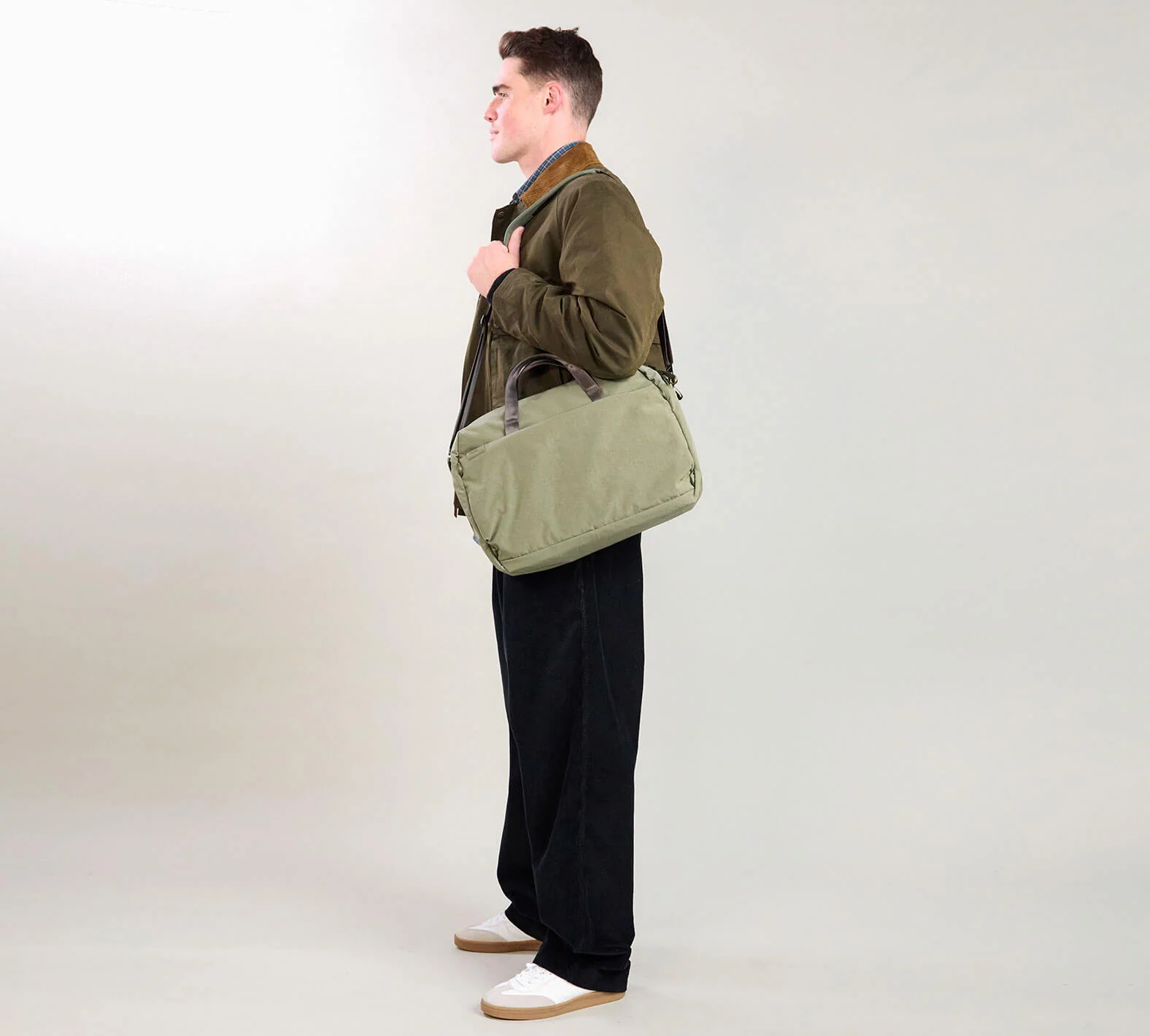 MODE Shoulder Bag 12L - Image 14