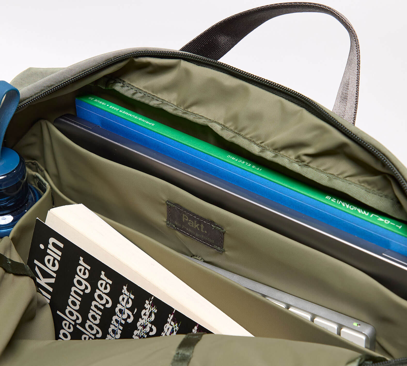 MODE Shoulder Bag 12L - Image 18